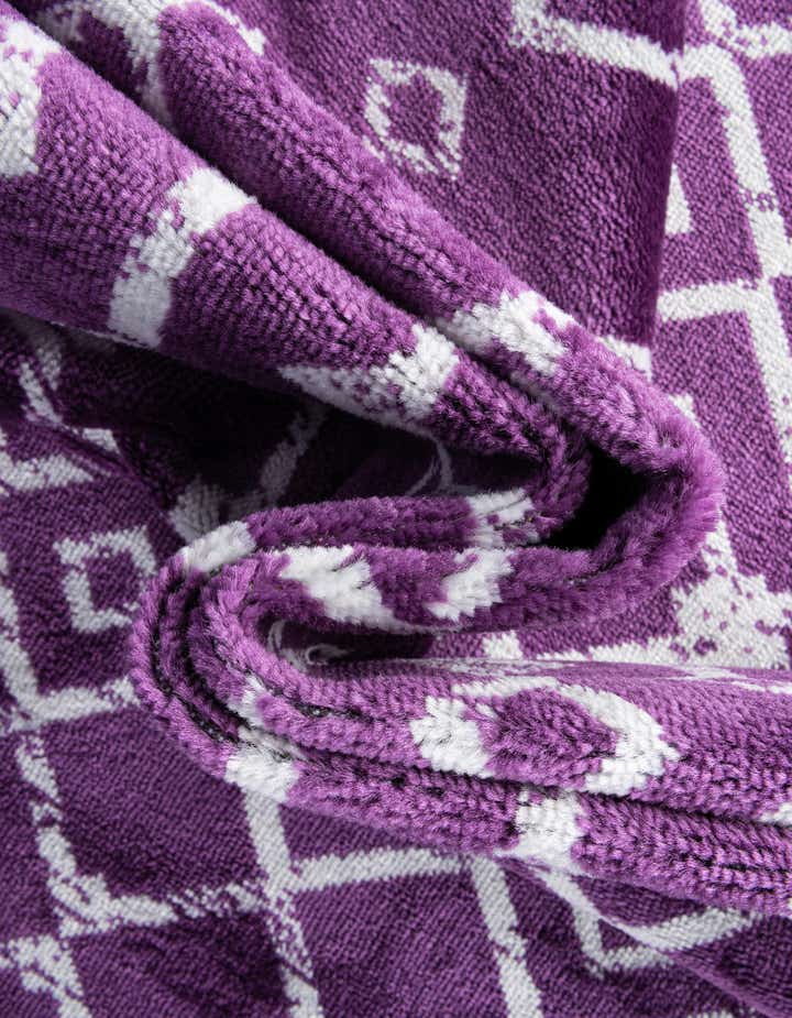 7' 10 x 7' 10 Kasbah Trellis Square Rug