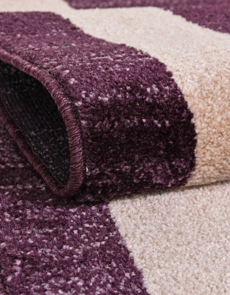 Detail image of 7' 10 x 7' 10 Loft Square Rug