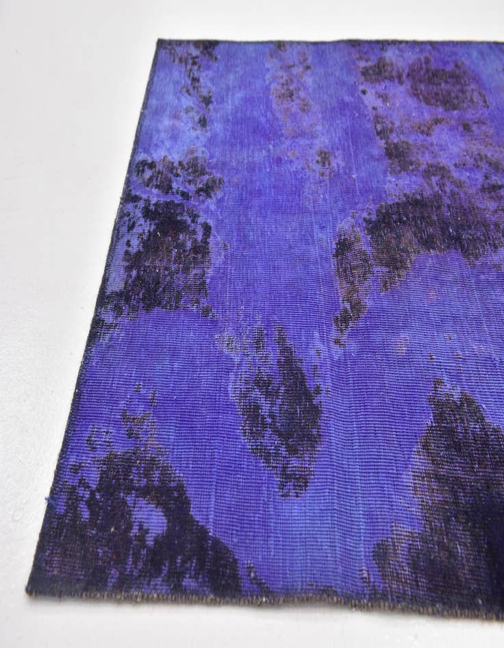 Detail image of 4' 8 x 4' 10  Hand Knotted Ultra Vintage Persian Wool Square Rug