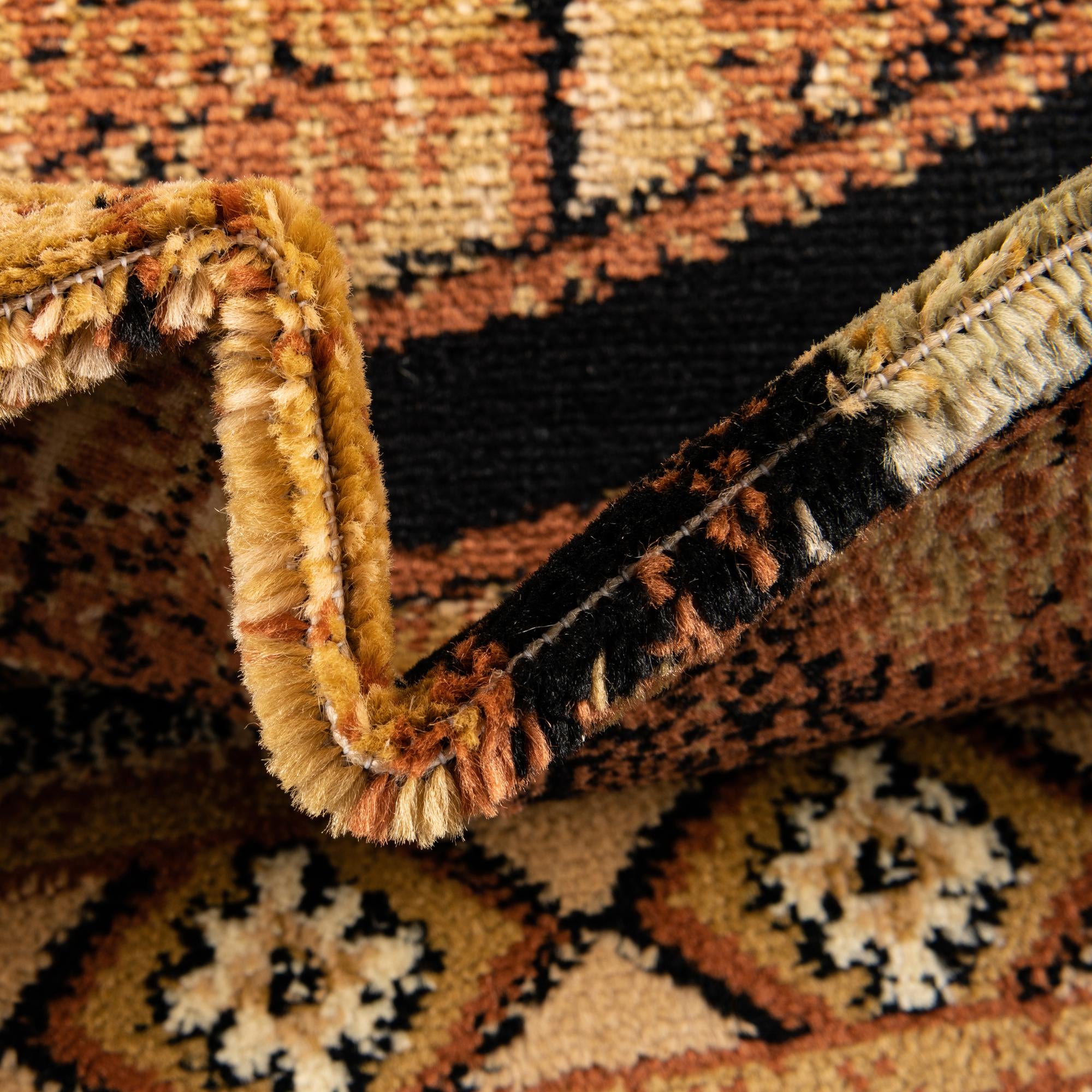 7' 10 x 7' 10 Pioneer Round Rug