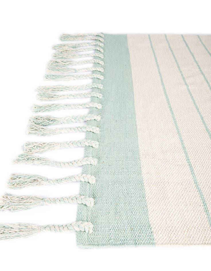 Detail image of 5' 1 x 8' Hand Woven Chindi Cotton Rug