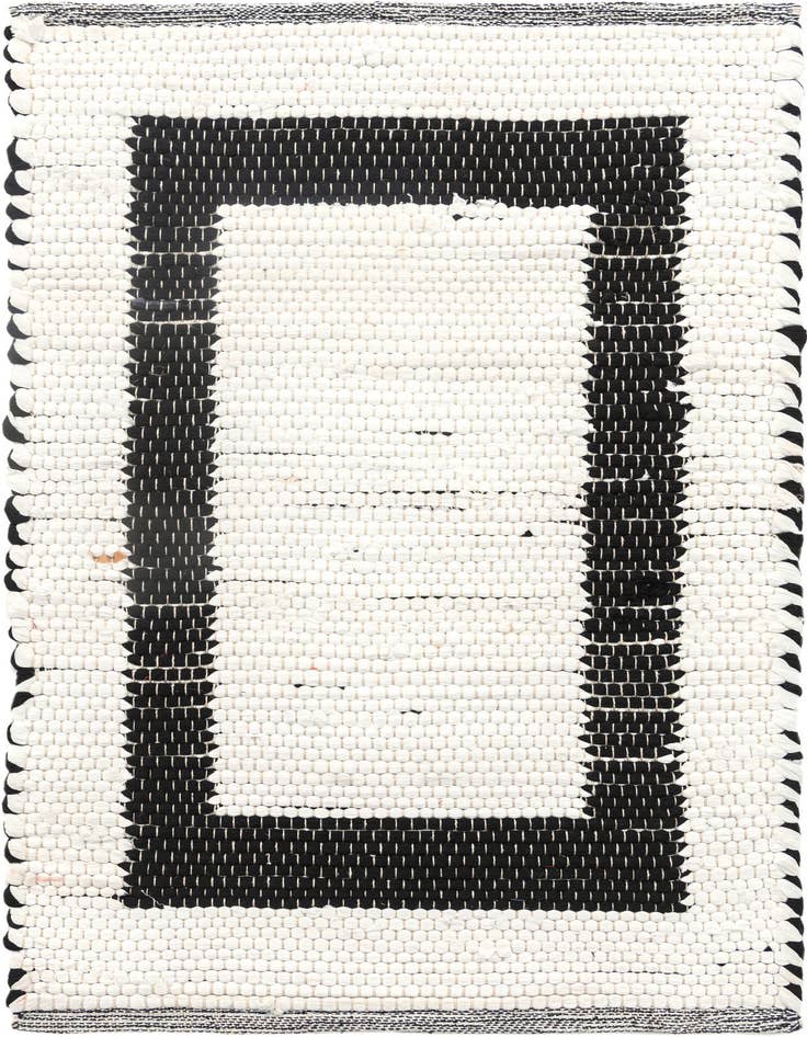 Detail image of 2' x 3' 1 Hand Woven Chindi Jute Rug