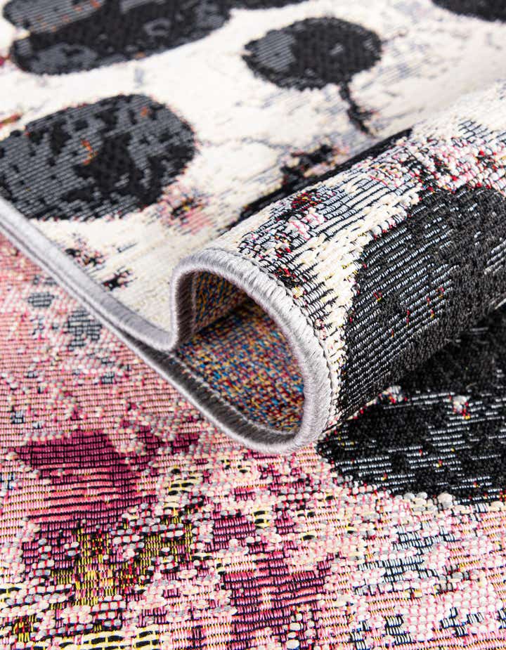 7' 10 x 10' Easy-Clean Modern Indoor / Outdoor Rug