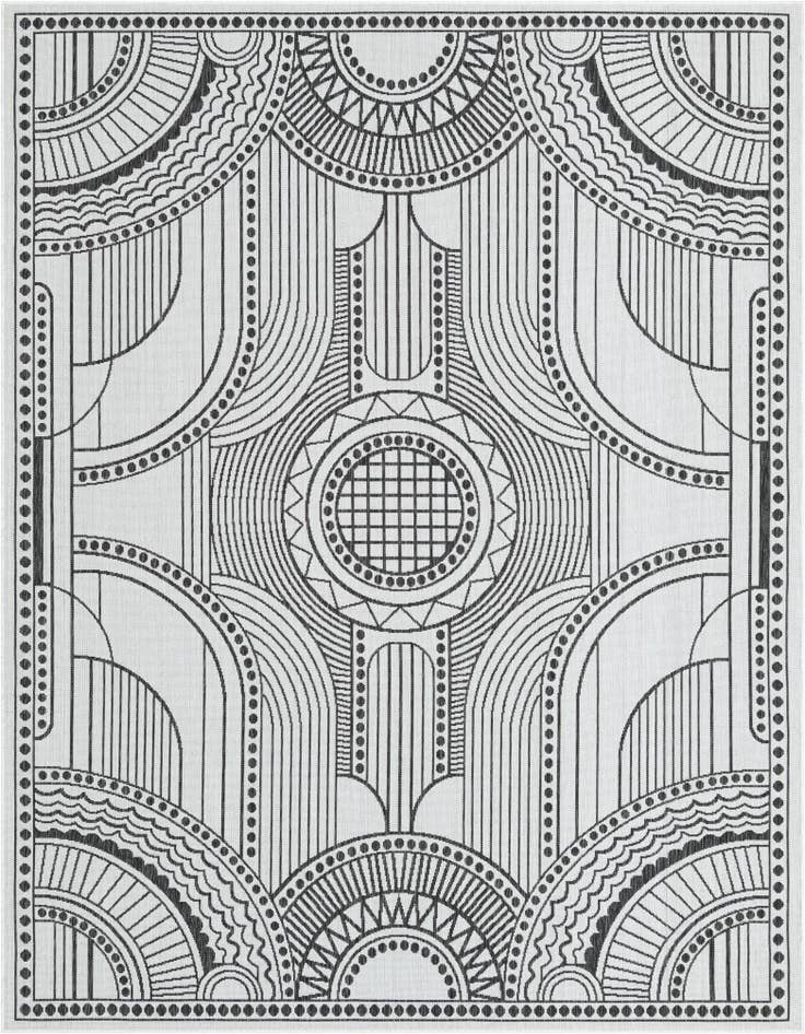 Detail image of 7' 10 x 10' Easy-Clean Traditional Indoor / Outdoor Rug