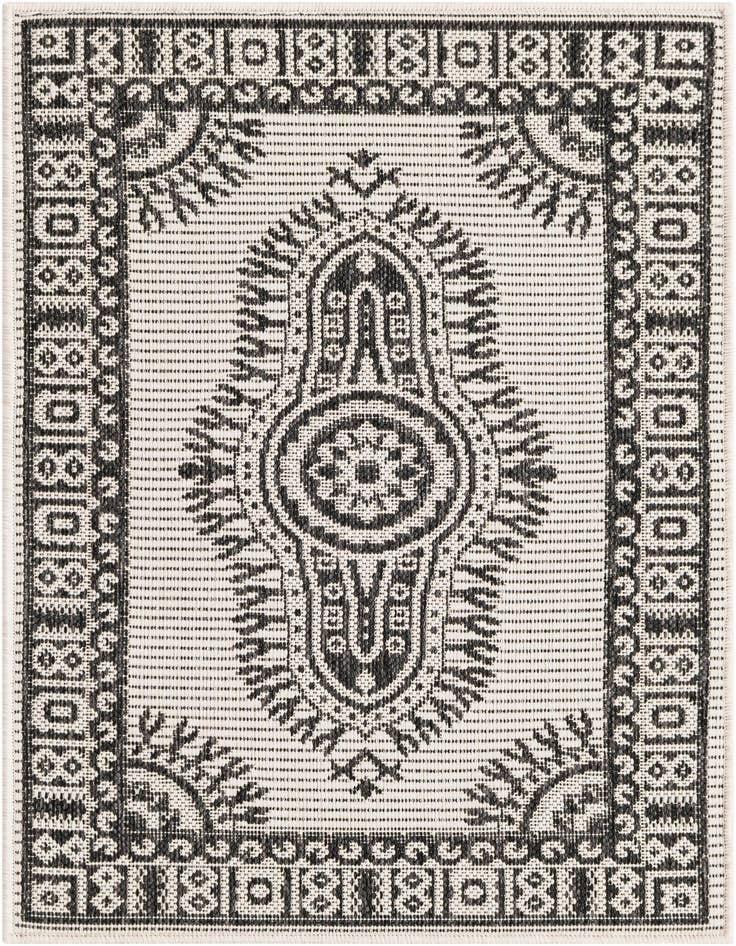 Detail image of 2' x 3' Easy-Clean Traditional Indoor / Outdoor Rug