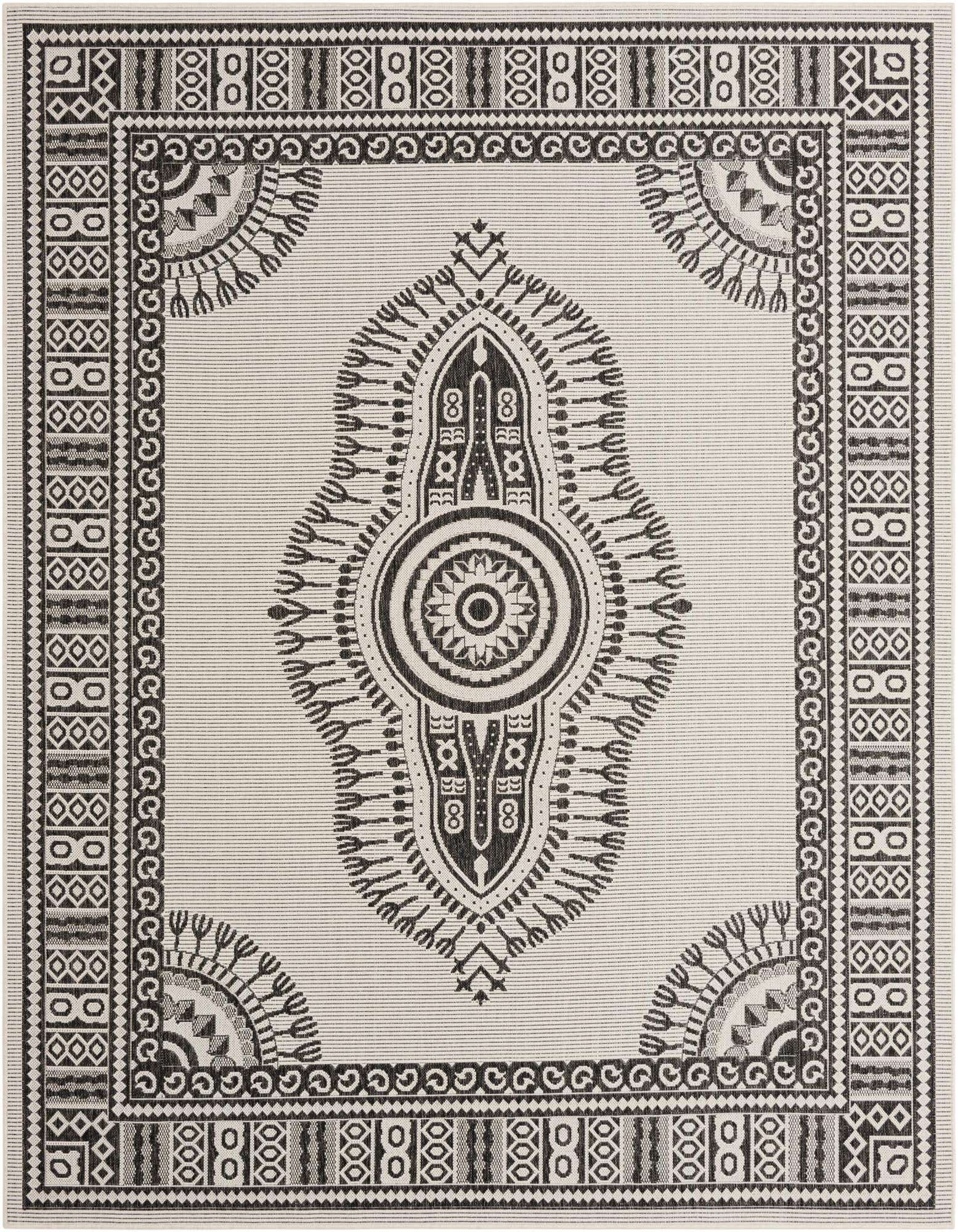 7' 10 x 10' Easy-Clean Traditional Indoor / Outdoor Rug