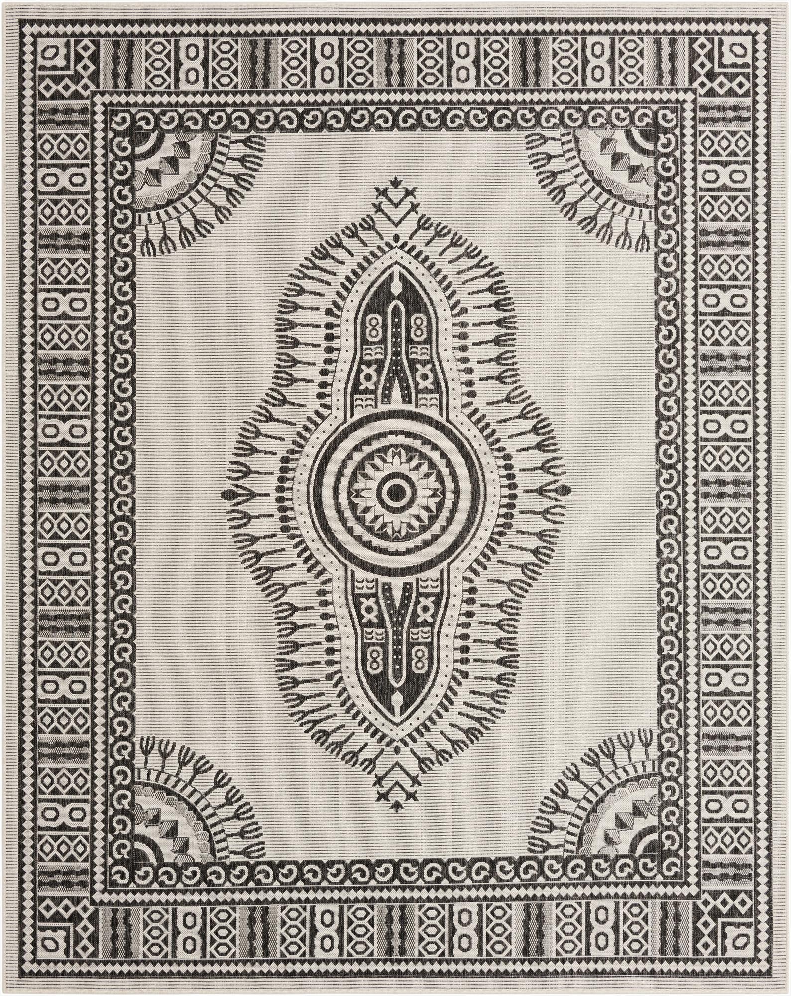 7' 10 x 10'  Washable Traditional Indoor / Outdoor Rug