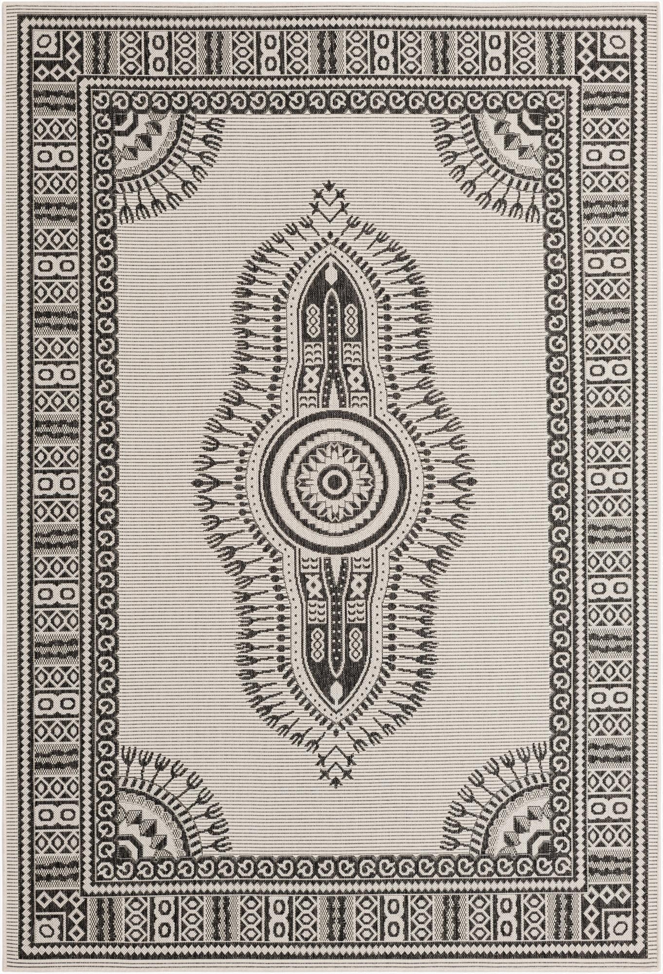 6' x 9'  Washable Traditional Indoor / Outdoor Rug