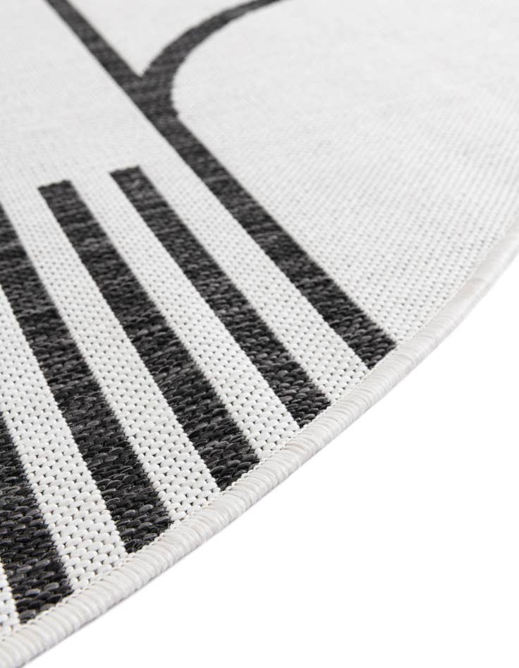 Detail image of 13' x 13' Easy-Clean Modern Indoor / Outdoor Round Rug