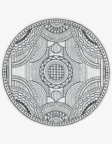 3' 1 x 3' 1 Easy-Clean Traditional Indoor / Outdoor Round Rug