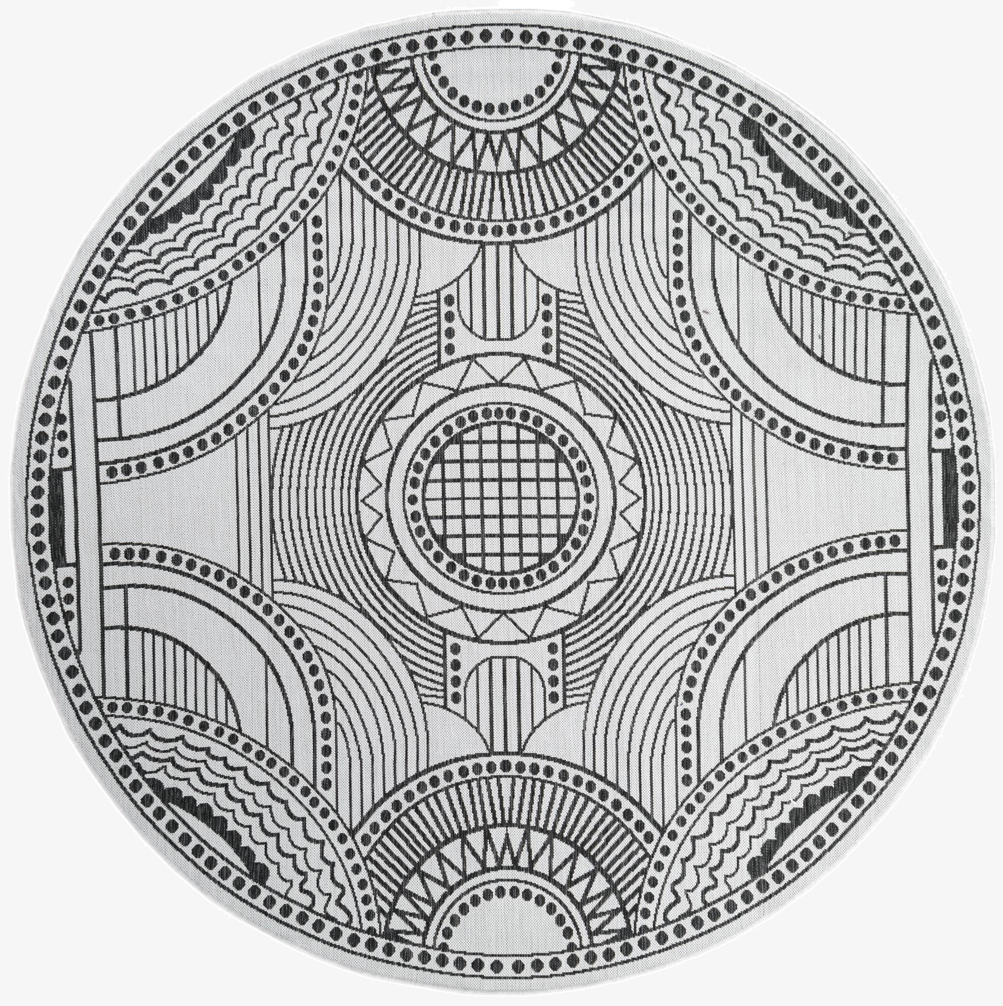 Primary image 7' 10 x 7' 10  Washable Traditional Indoor / Outdoor Round Rug