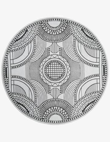 7' 10 x 7' 10 Easy-Clean Traditional Indoor / Outdoor Round Rug