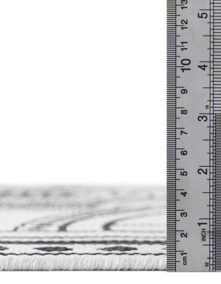 Detail image of 2' x 8'  Washable Traditional Indoor / Outdoor Runner Rug