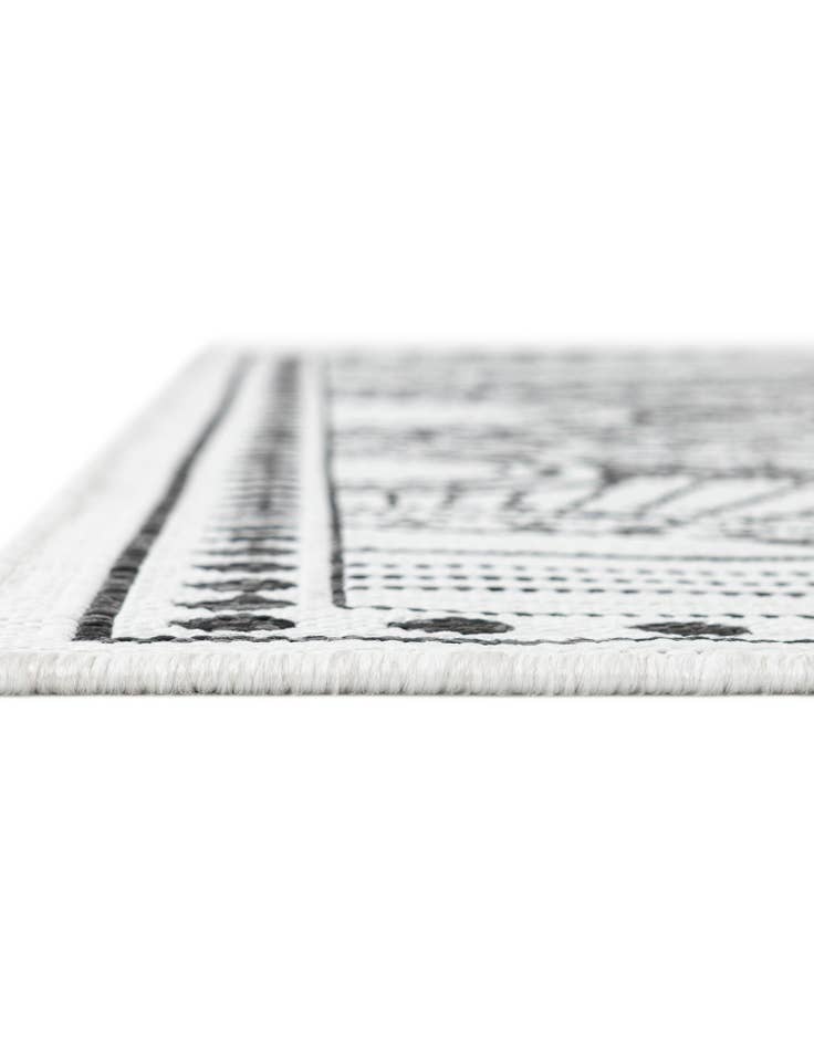 Detail image of 2' x 8'  Washable Traditional Indoor / Outdoor Runner Rug