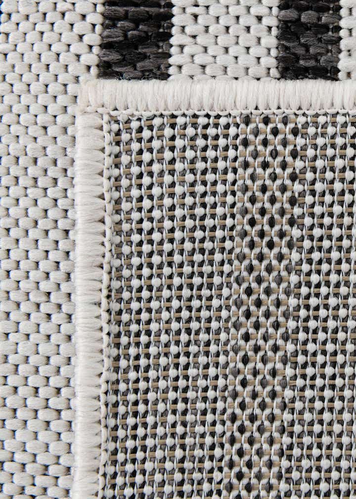 7' 10 x 7' 10 Easy-Clean Modern Indoor / Outdoor Square Rug