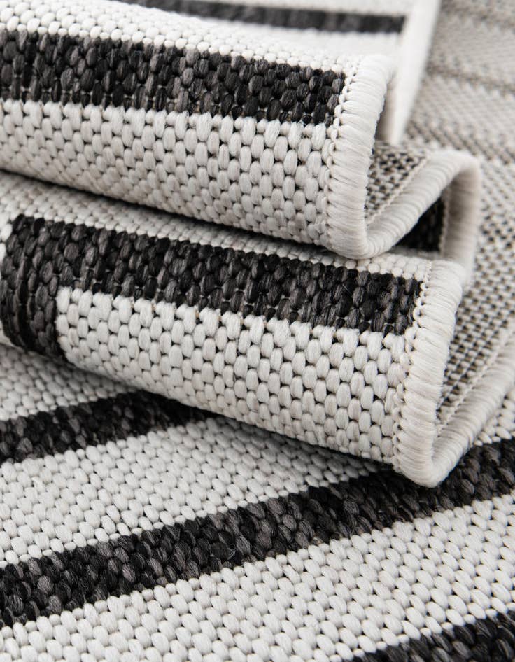 Detail image of 12' x 12'  Washable Modern Indoor / Outdoor Square Rug