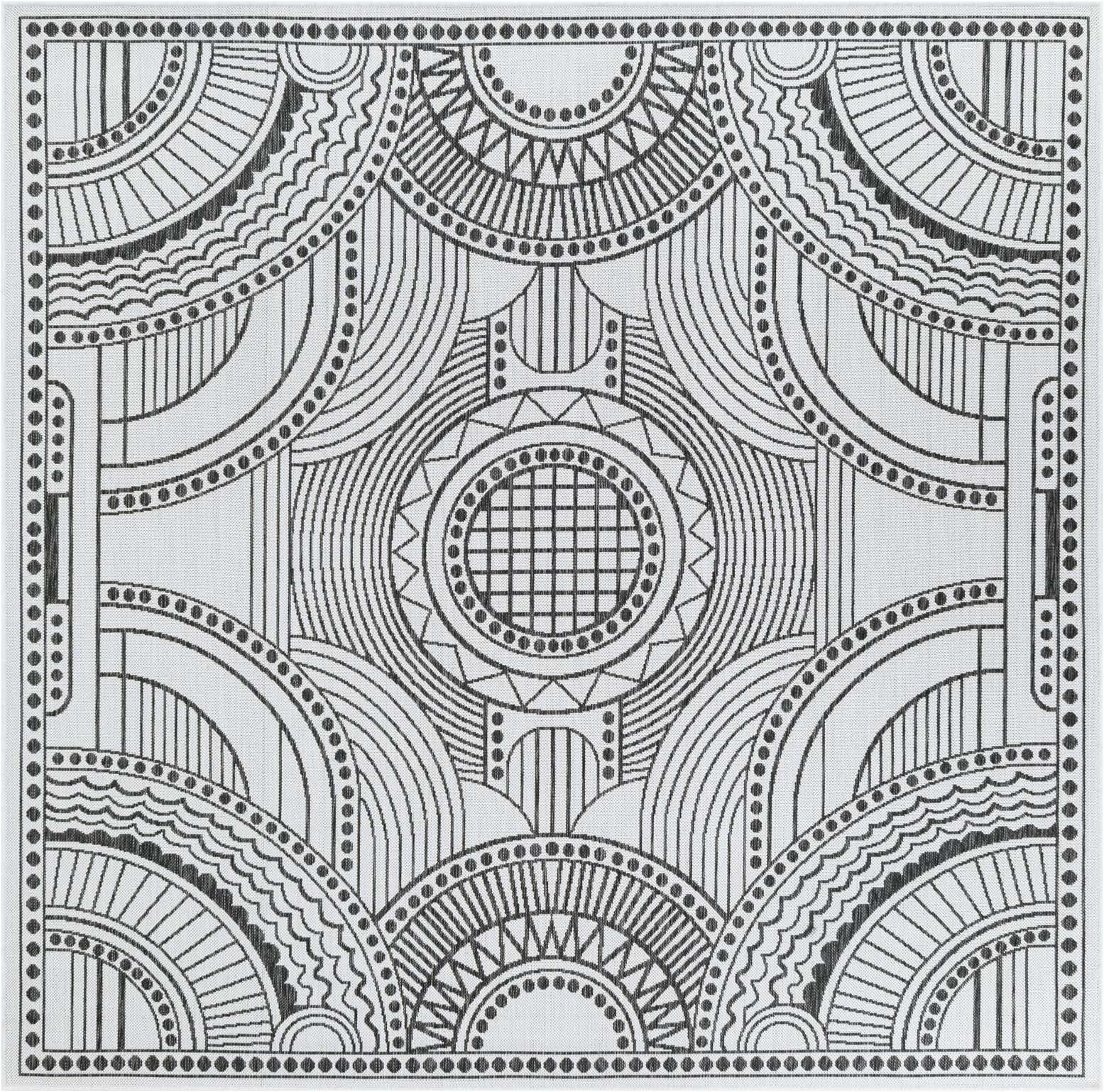 7' 10 x 7' 10 Easy-Clean Traditional Indoor / Outdoor Square Rug