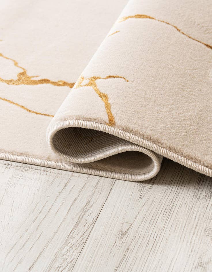 Detail image of 7' 10 x 7' 10 Vogue Geo Round Rug