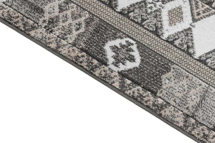 5' x 7' 7 Cherokee Rug