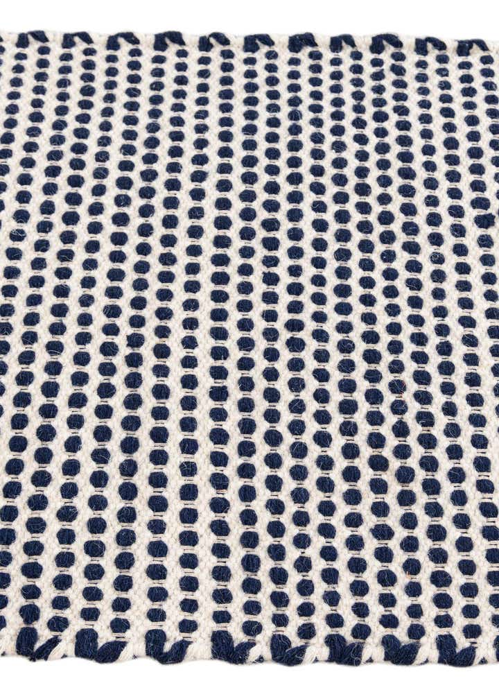 2' 1 x 3' Hand Woven Seaside Pearl Jute Rug