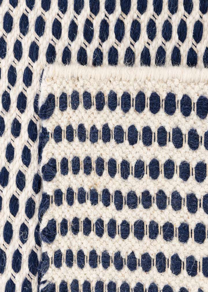 2' 1 x 3' Hand Woven Seaside Pearl Jute Rug