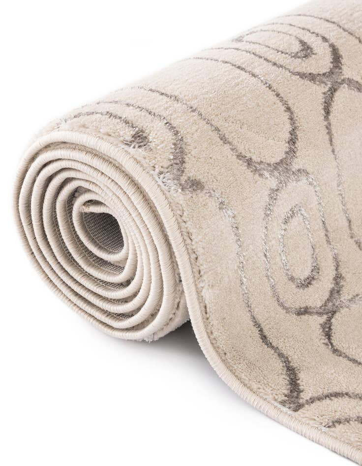 Detail image of 5' 3 x 8' Vogue Geo Rug