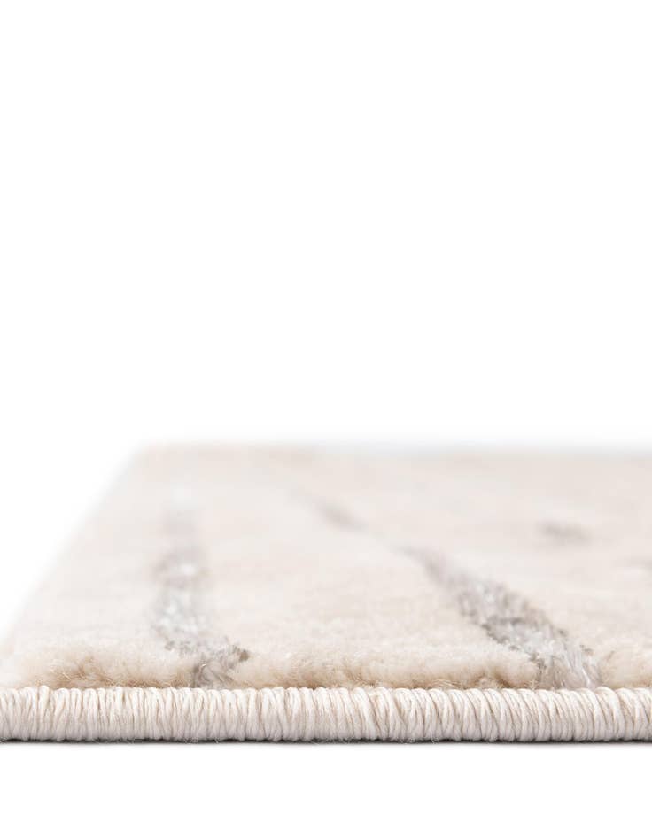 Detail image of 2' x 6' Vogue Geo Runner Rug