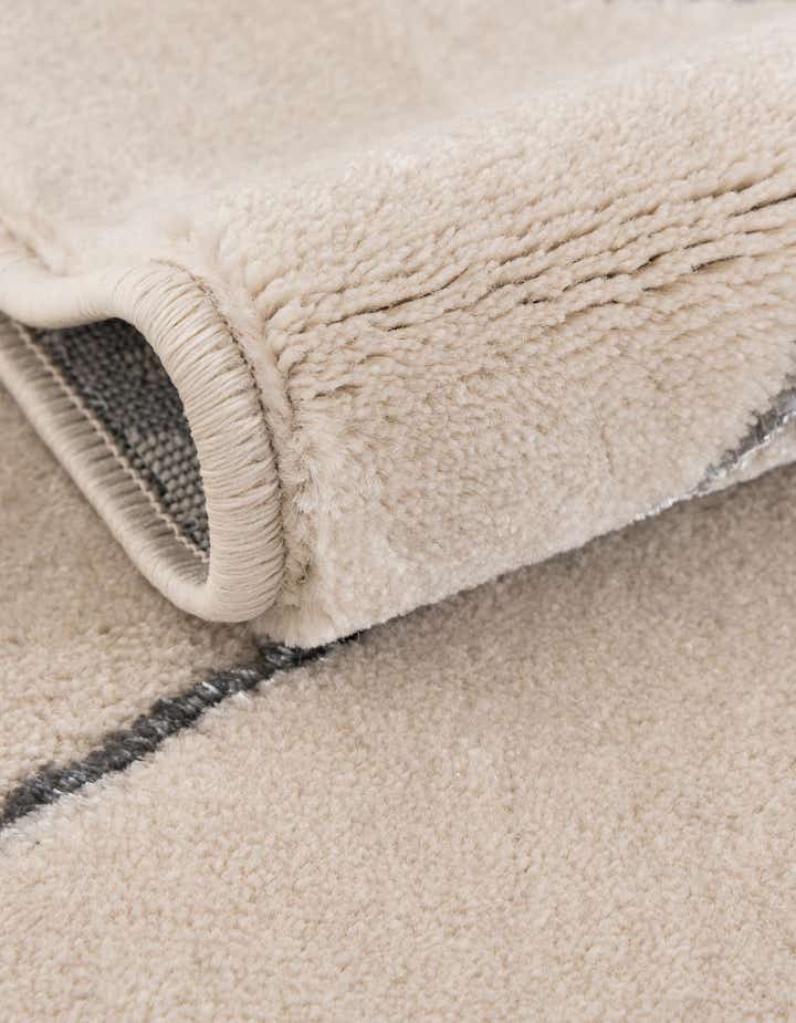 7' 10 x 7' 10 Vogue Geo Square Rug