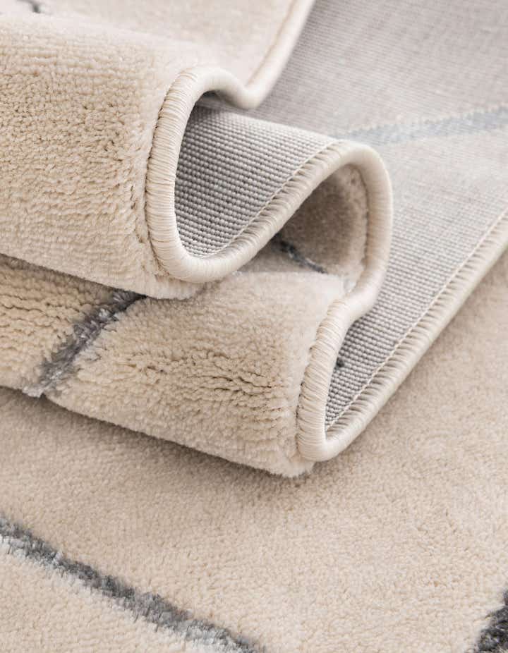 7' 10 x 7' 10 Vogue Geo Square Rug