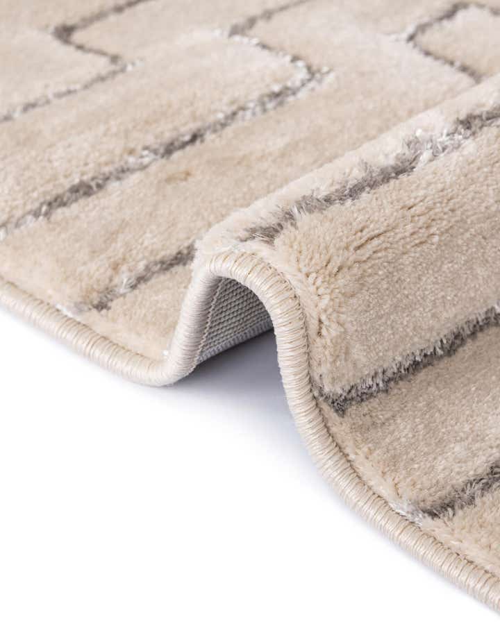 7' 10 x 7' 10 Vogue Geo Square Rug