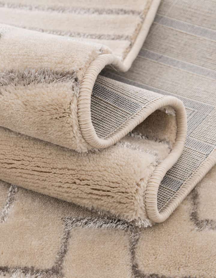 7' 10 x 7' 10 Vogue Geo Square Rug