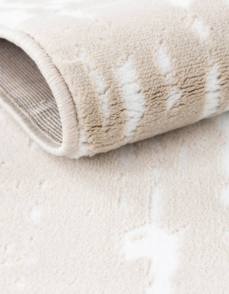 Detail image of 2' 6 x 13' Hermitage Runner Rug