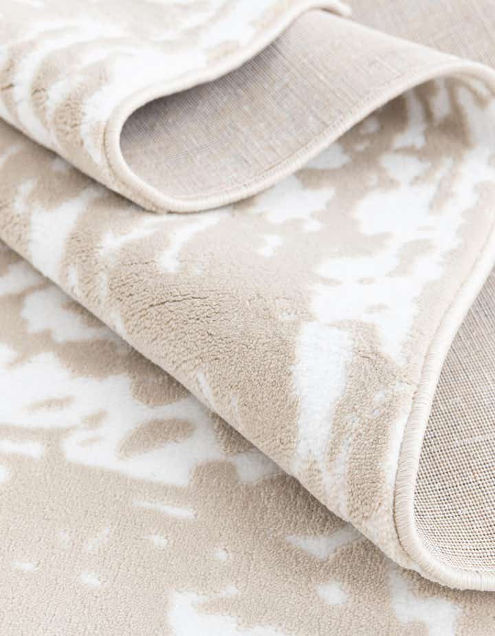 7' 10 x 7' 10 Hermitage Square Rug