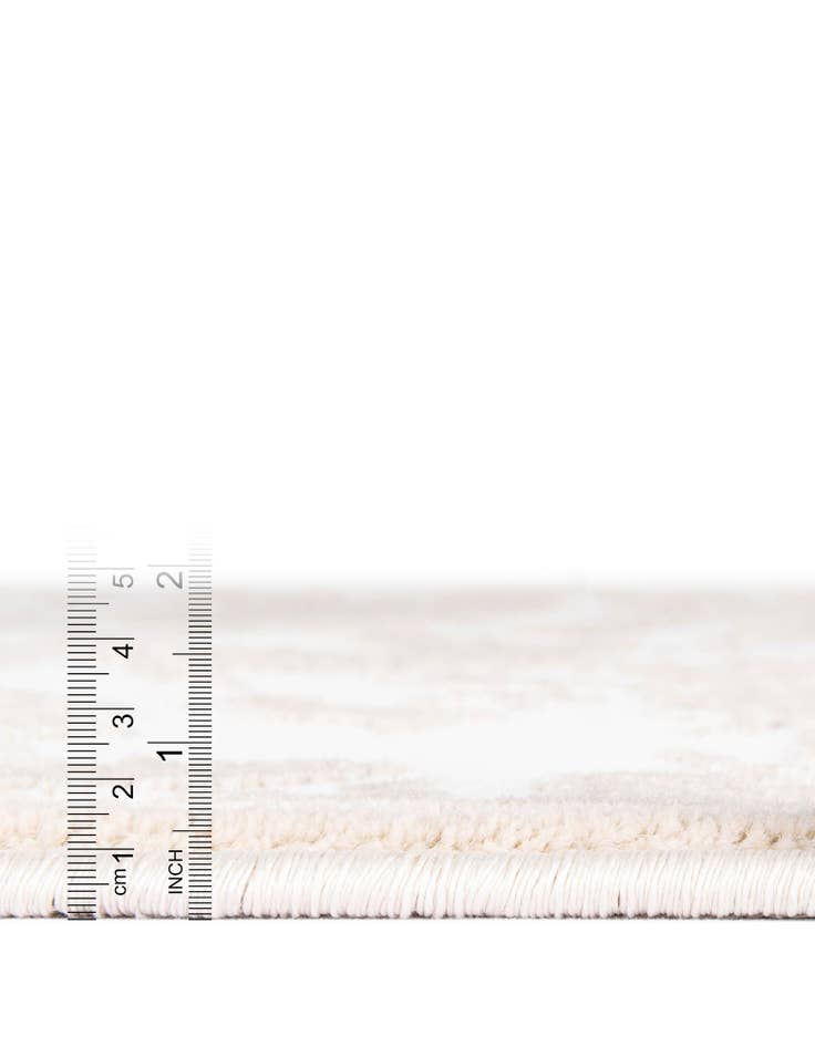 Detail image of 2' x 6' Himalaya Runner Rug