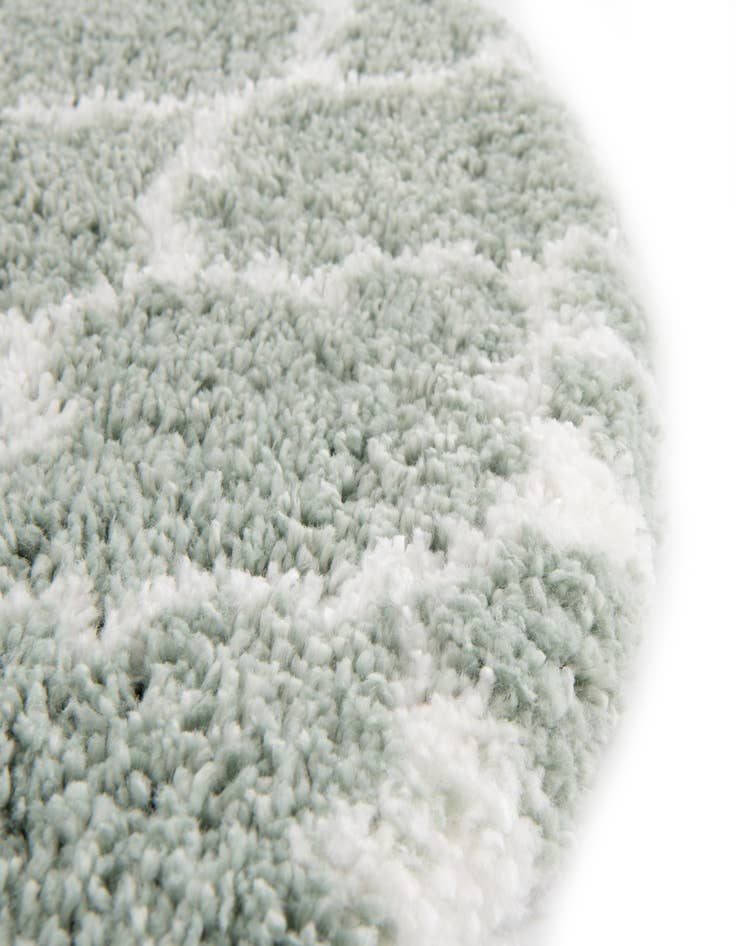 Detail image of 7' 10 x 7' 10 Moroccan Shag Round Rug