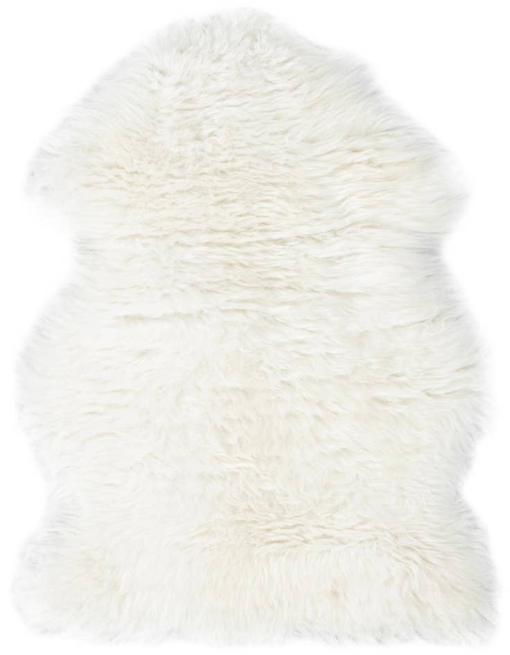 Detail image of 1' 10 x 3' Natural Sheepskin Freeform Rug