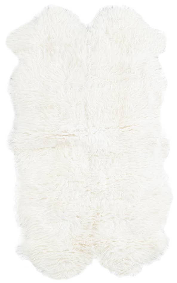 Detail image of 3' 3 x 6' Natural Sheepskin Freeform Rug