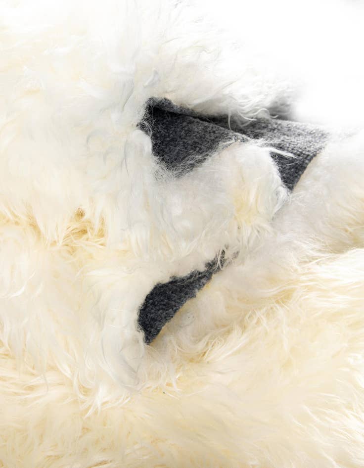 Detail image of 3' 3 x 6' Natural Sheepskin Freeform Rug