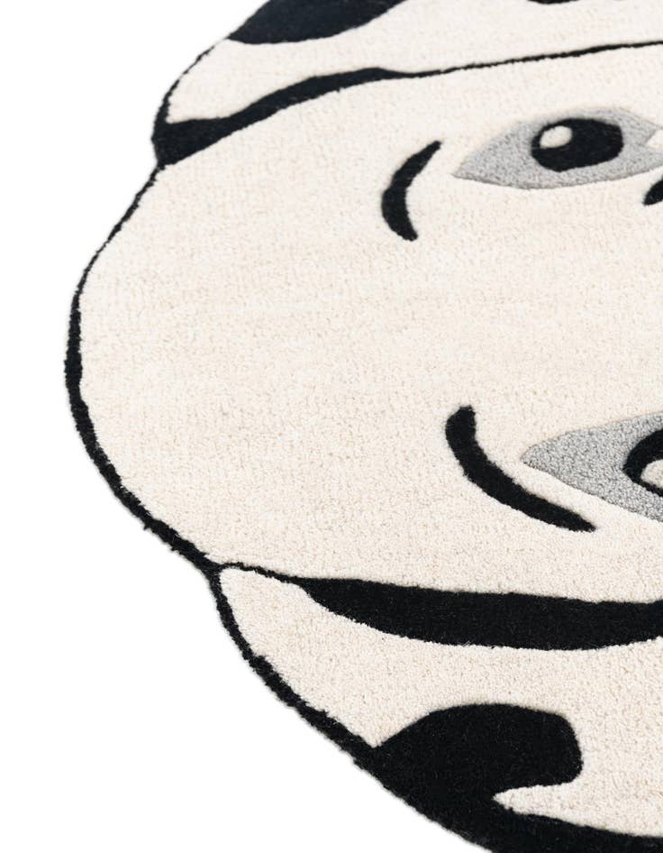 Detail image of 2' 6 x 3' Playtime Kids Wool Freeform Rug