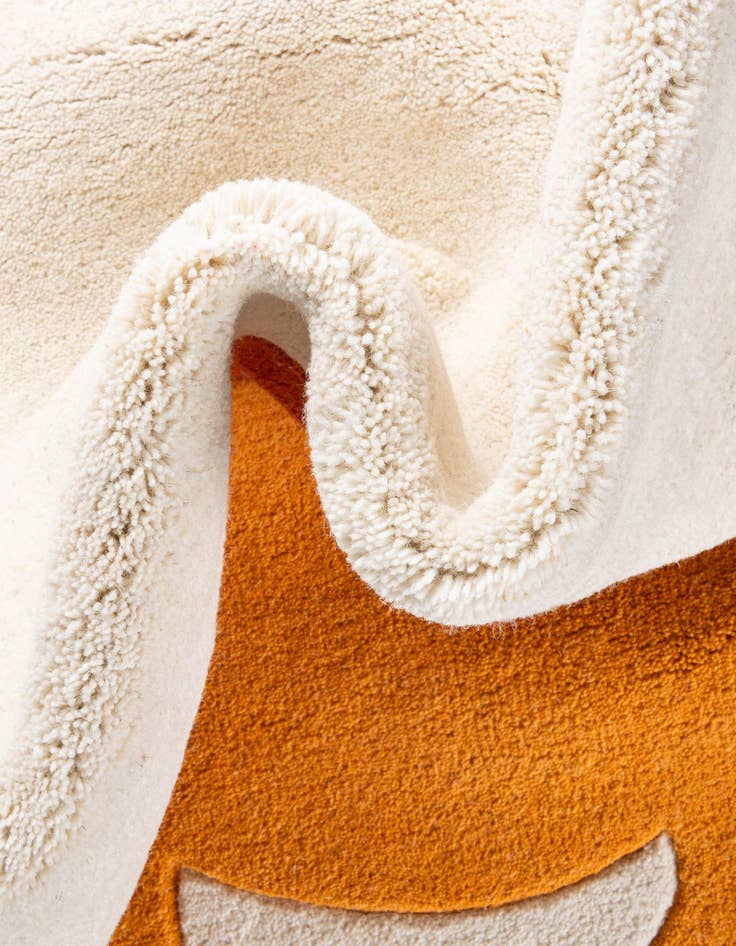 Detail image of 5' 1 x 5' 1 Playtime Kids Wool Freeform Rug