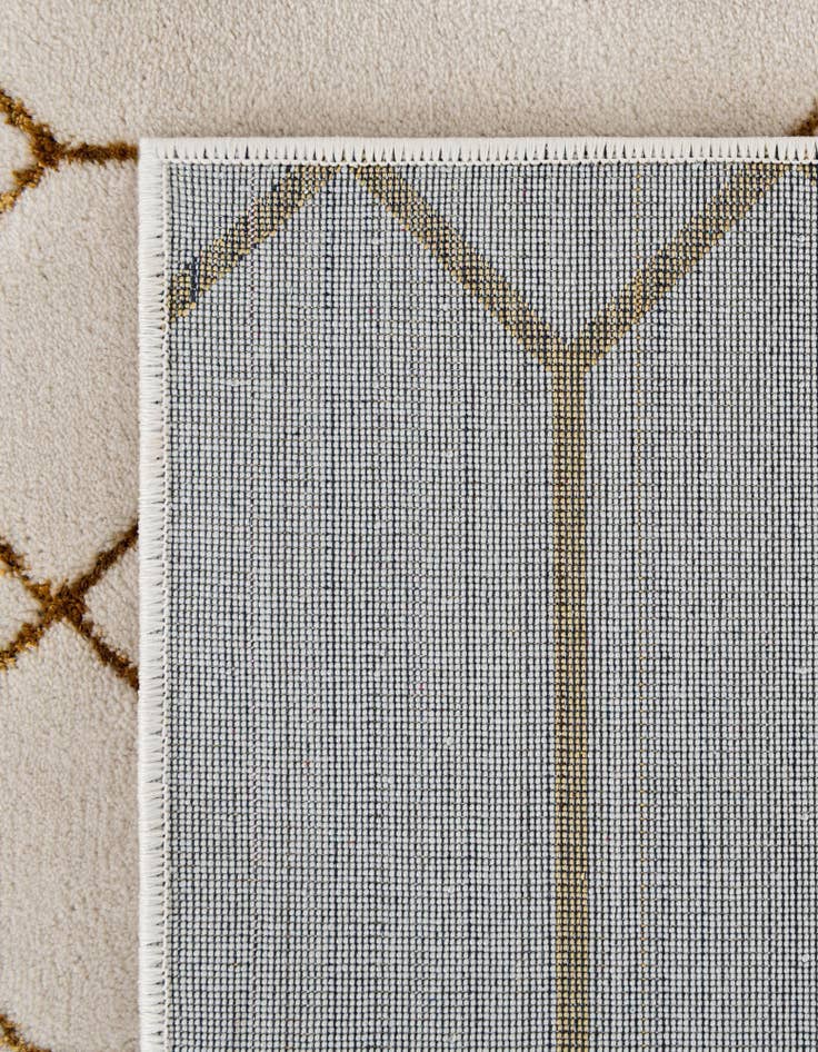 Detail image of 2' 7 x 12'  Marilyn Monroe&trade; Glam Trellis Runner Rug