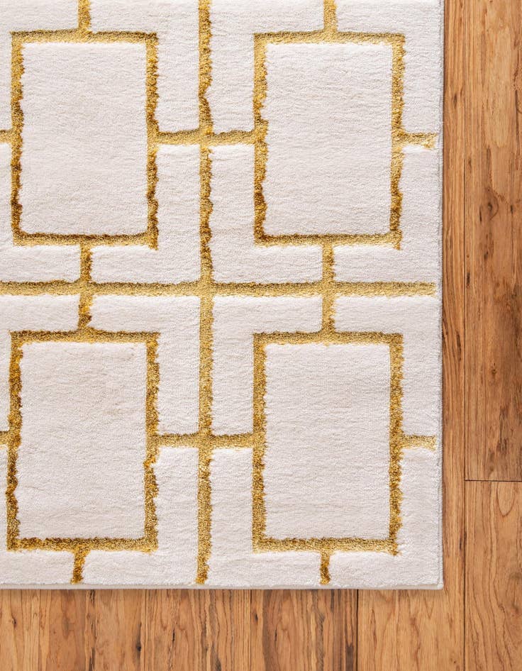 Detail image of 2' x 6'  Marilyn Monroe™ Glam Deco Runner Rug