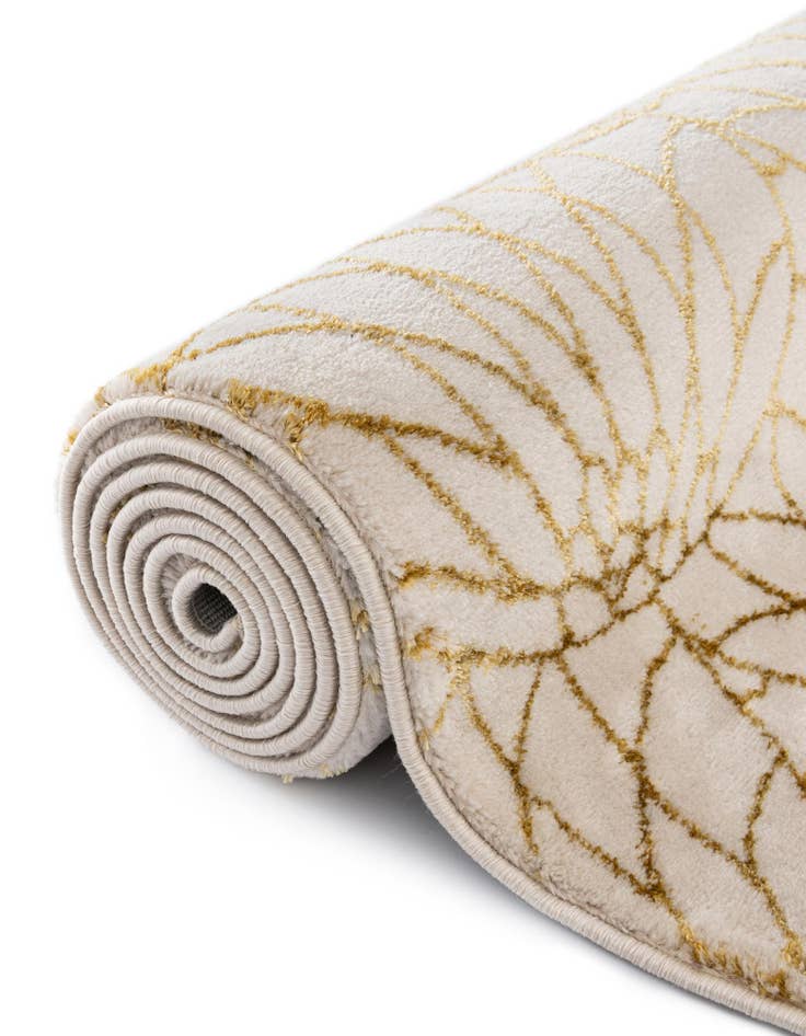 Detail image of 7' 10 x 7' 10  Marilyn Monroe&trade; Glam Dahlia Square Rug