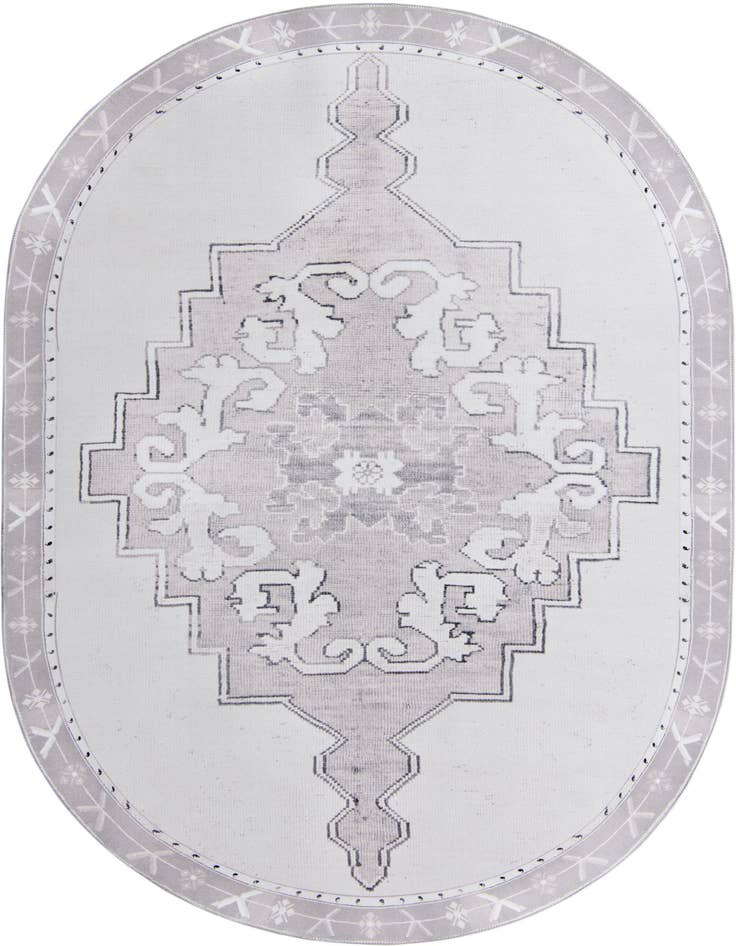 Detail image of 7' 6 x 10' 6 Washable Timeless Oval Rug