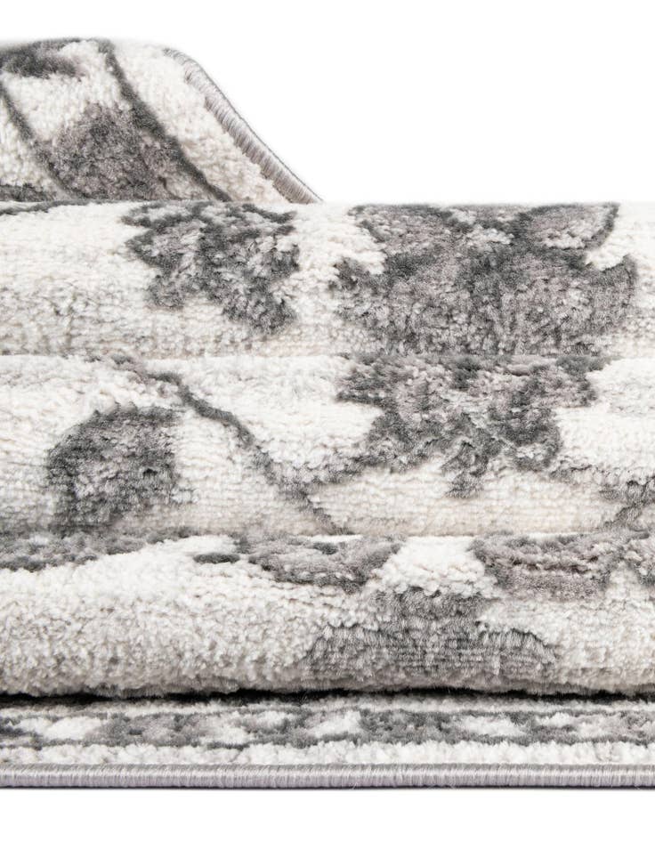 Detail image of 2' x 6' Boston Runner Rug