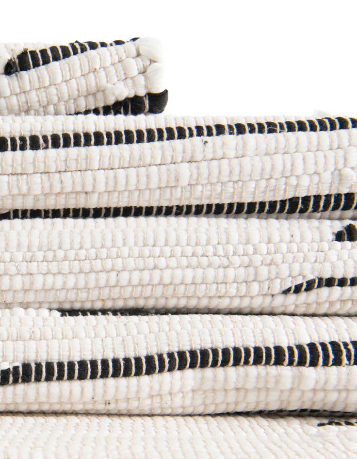 Detail image of 2' 2 x 3' 7 Hand Woven Chindi Cotton Hearth Rug