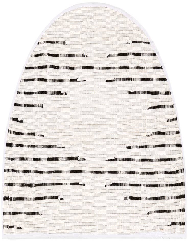 Detail image of 2' 2 x 3' 7 Hand Woven Chindi Cotton Hearth Rug