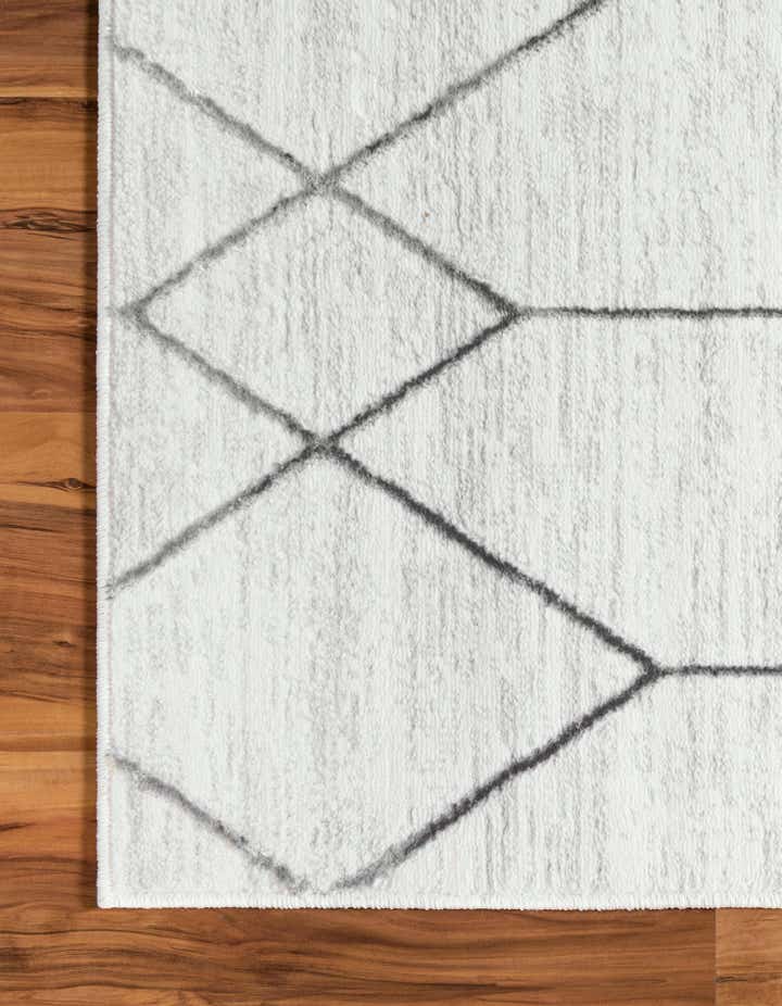 5' 3 x 5' 3 Lattice Trellis Octagon Rug