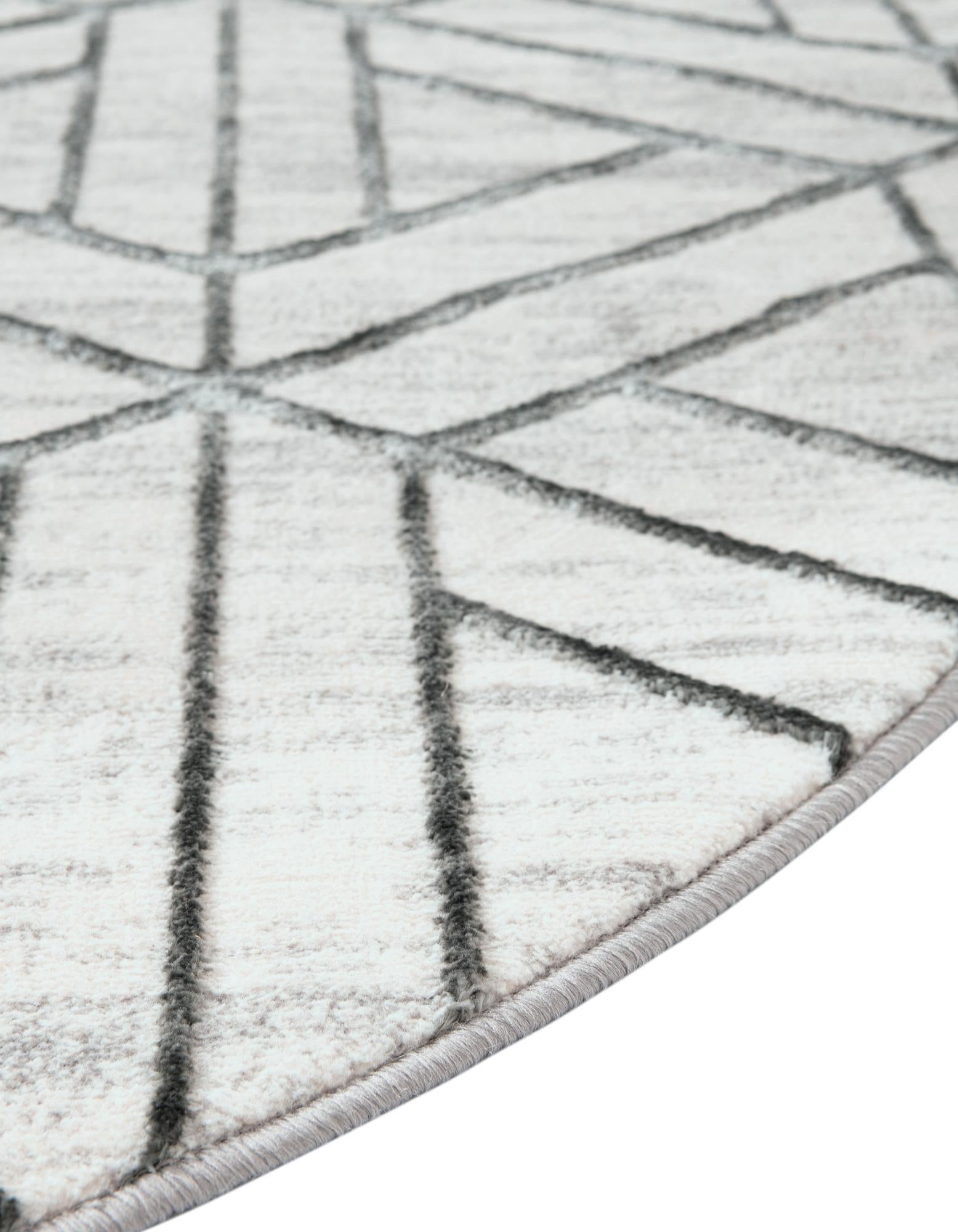 5' 3 x 8' Lattice Trellis Oval Rug
