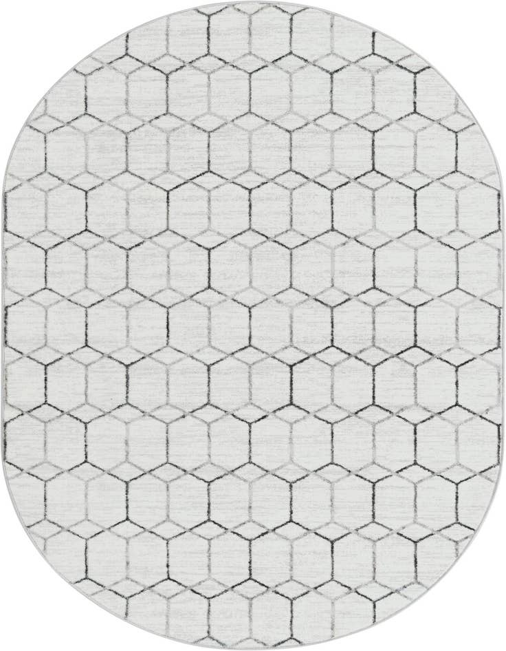 Detail image of 5' 3 x 8' Lattice Trellis Oval Rug